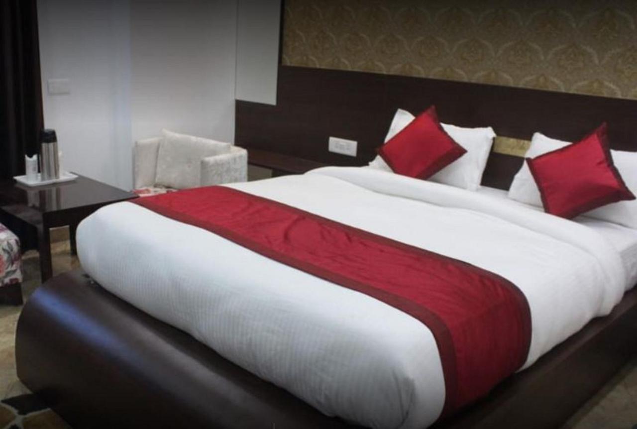 Hotel Golden Tulip Purnia Dış mekan fotoğraf